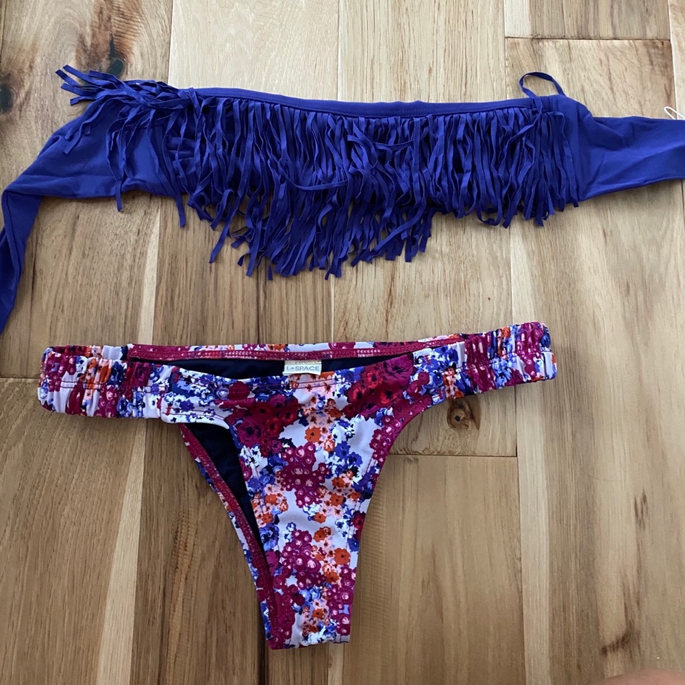 L-space bikini